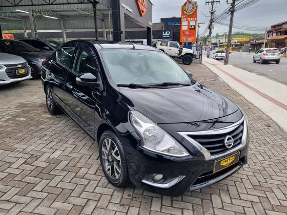 NISSAN VERSA 1.6 16V FLEXSTART SL 4P XTRONIC NISSAN VERSA 1.6 16V FLEXSTART SL 4P XTRONIC